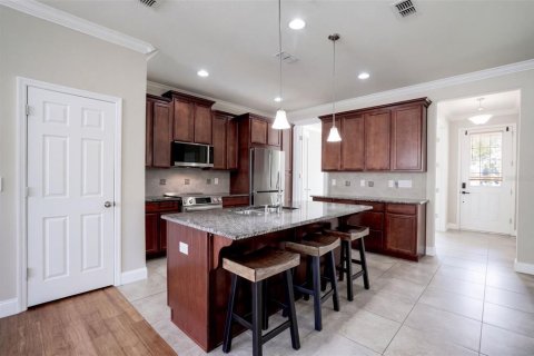Touwnhouse à louer à Orlando, Floride: 3 chambres, 156.08 m2 № 2419354 - photo 6