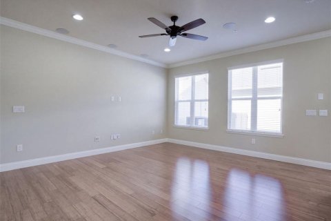 Touwnhouse à louer à Orlando, Floride: 3 chambres, 156.08 m2 № 2419354 - photo 2