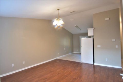 Apartamento en alquiler en Tampa, Florida, 2 dormitorios, 156.08 m2 № 2104192 - foto 2