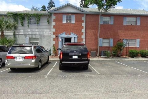 Condominio en venta en Winter Park, Florida, 1 dormitorio, 74.6 m2 № 1636080 - foto 1