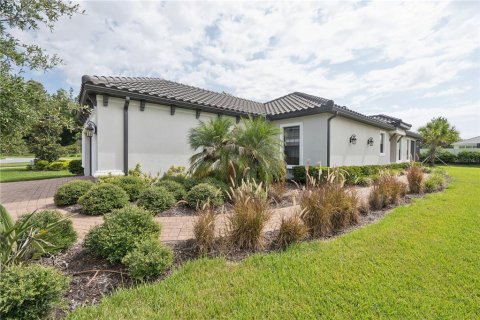 Villa ou maison à vendre à Wesley Chapel, Floride: 2 chambres, 156.91 m2 № 2315067 - photo 8