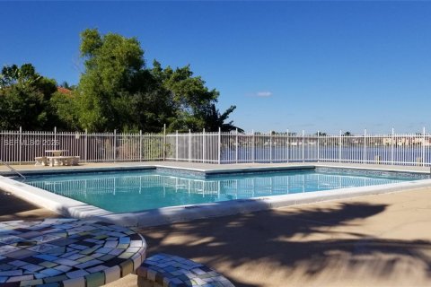 Снять в аренду кондоминиум в Майами, Флорида 3 спальни, 103.49м2, № 2036369 - фото 15