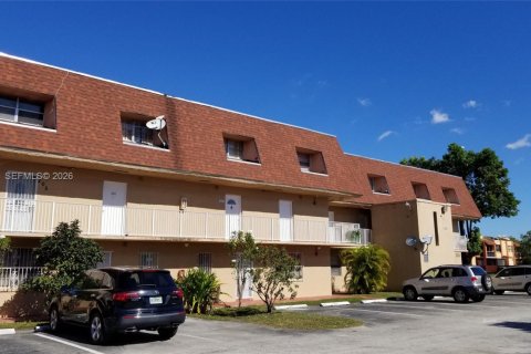 Кондоминиум с 3 спальнями в Майами, Флорида № 2036369