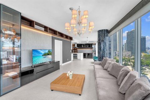 Copropriété à vendre à Miami, Floride: 2 chambres, 134.62 m2 № 1814473 - photo 19