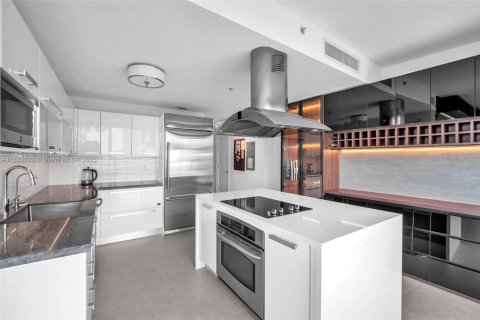 Copropriété à vendre à Miami, Floride: 2 chambres, 134.62 m2 № 1814473 - photo 3