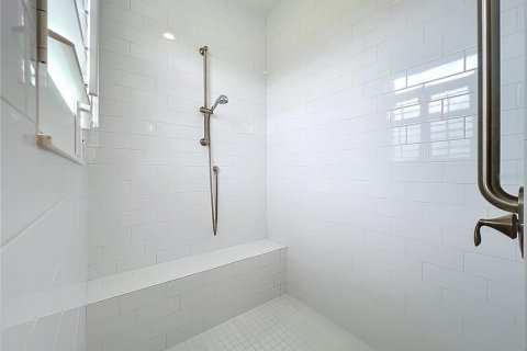House in Groveland, Florida 2 bedrooms, 111.48 sq.m. № 2232934 - photo 12