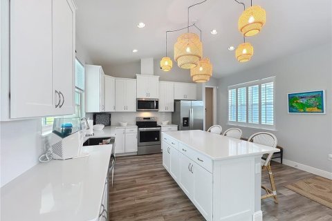 House in Groveland, Florida 2 bedrooms, 111.48 sq.m. № 2232934 - photo 8