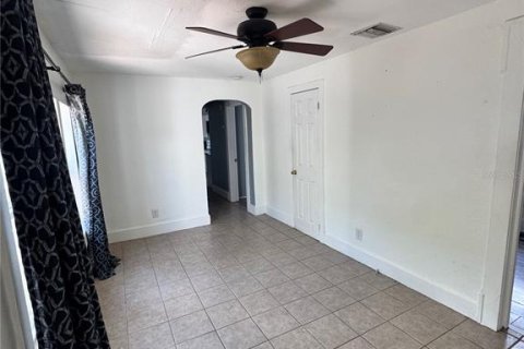 Villa ou maison à vendre à Saint Petersburg, Floride: 3 chambres, 77.11 m2 № 2148233 - photo 3