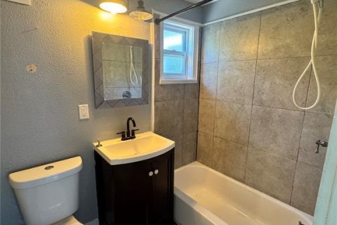 Villa ou maison à vendre à Saint Petersburg, Floride: 3 chambres, 77.11 m2 № 2148233 - photo 7
