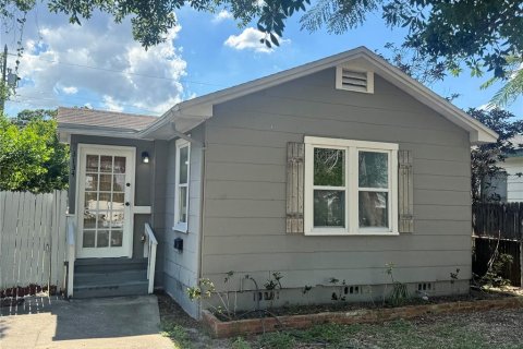 Villa ou maison à Saint Petersburg, Floride 3 chambres, 77.11 m2 № 2148233