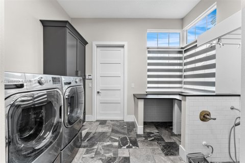 Villa ou maison à vendre à Melbourne, Floride: 5 chambres, 398.55 m2 № 2002656 - photo 24