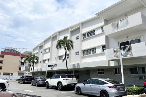 Copropriété à vendre à Hallandale Beach, Floride: 2 chambres, 117.06 m2 № 1938334 - photo 14