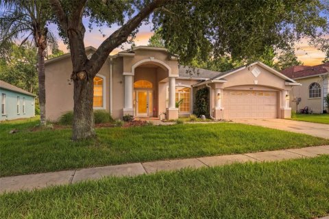 Villa ou maison à Spring Hill, Floride 4 chambres, 231.14 m2 № 2403632