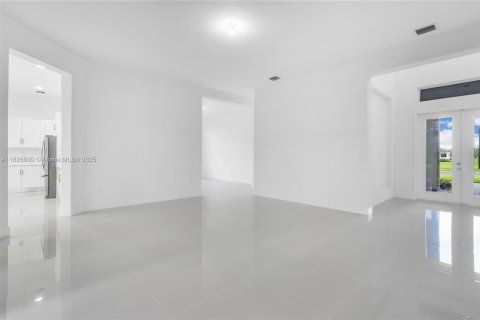 House in Davie, Florida 6 bedrooms, 549.8 sq.m. № 1807551 - photo 12