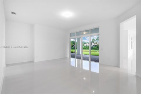 House in Davie, Florida 6 bedrooms, 549.8 sq.m. № 1807551 - photo 14