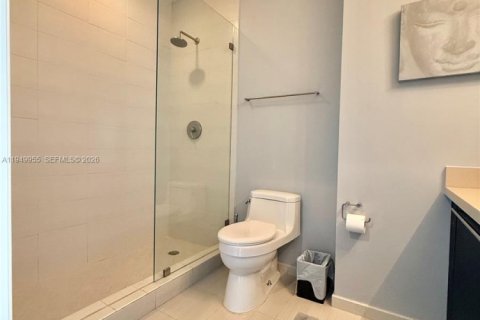 Copropriété à vendre à North Bay Village, Floride: 2 chambres, 130.99 m2 № 2011371 - photo 12