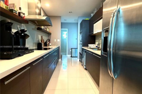 Copropriété à vendre à North Bay Village, Floride: 2 chambres, 130.99 m2 № 2011371 - photo 8