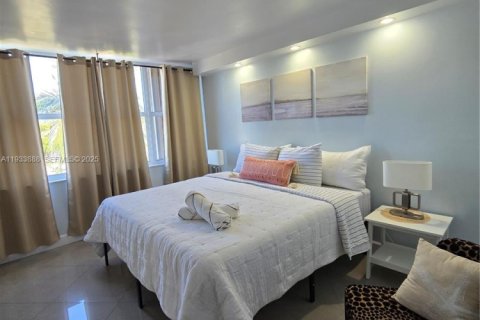 Condo in Tavernier, Florida, 2 bedrooms  № 1992162 - photo 9