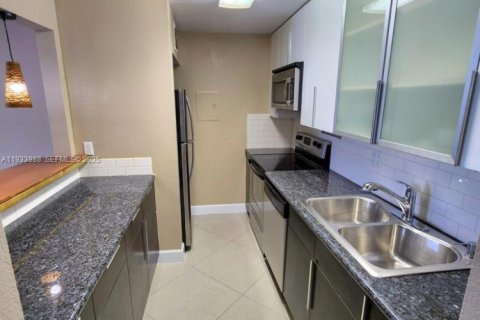 Condo in Tavernier, Florida, 2 bedrooms  № 1992162 - photo 4