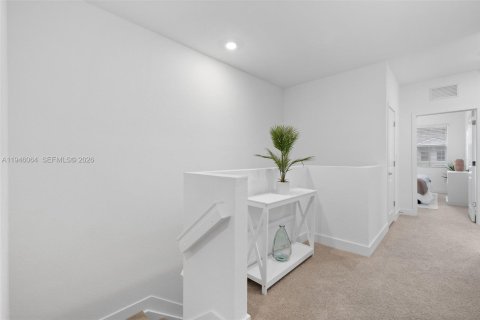 Снять в аренду таунхаус в Пемброк-Пайнс, Флорида 4 спальни, 171.68м2, № 2006896 - фото 24