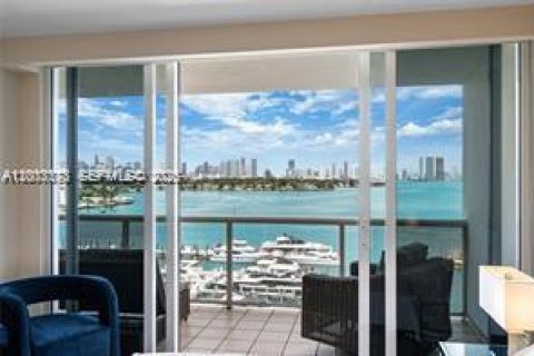 Condo in Miami Beach, Florida, 2 bedrooms  № 2071084 - photo 8