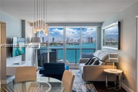 Condo in Miami Beach, Florida, 2 bedrooms  № 2071084 - photo 4