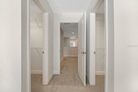Touwnhouse à louer à Riverview, Floride: 3 chambres, 207.17 m2 № 2156539 - photo 13