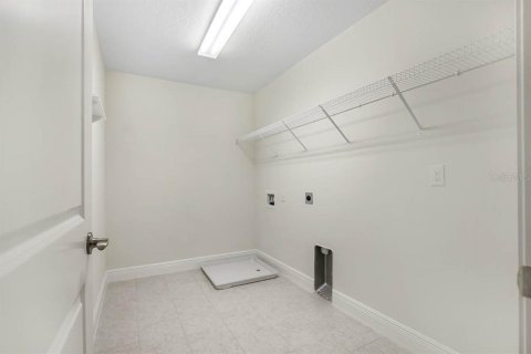 Touwnhouse à louer à Riverview, Floride: 3 chambres, 207.17 m2 № 2156539 - photo 17