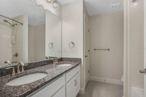 Touwnhouse à louer à Riverview, Floride: 3 chambres, 207.17 m2 № 2156539 - photo 15