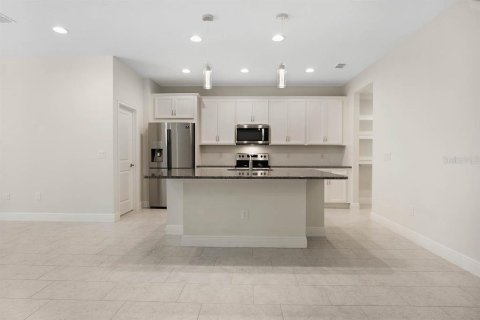Touwnhouse à louer à Riverview, Floride: 3 chambres, 207.17 m2 № 2156539 - photo 3