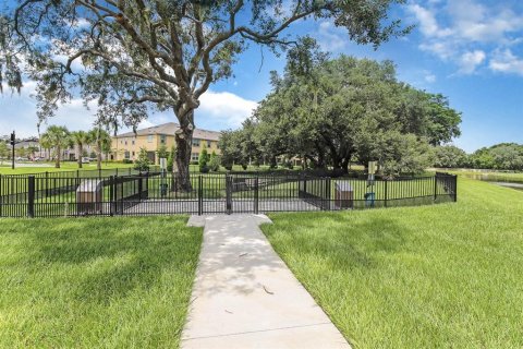 Touwnhouse à louer à Riverview, Floride: 3 chambres, 207.17 m2 № 2156539 - photo 26