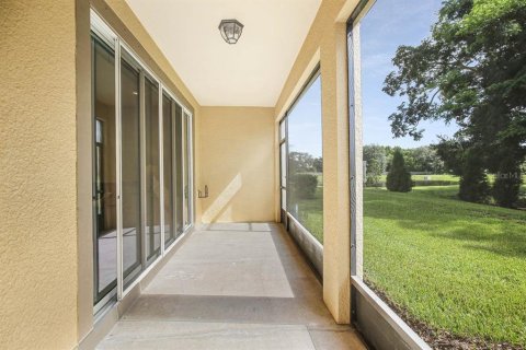 Touwnhouse à louer à Riverview, Floride: 3 chambres, 207.17 m2 № 2156539 - photo 18