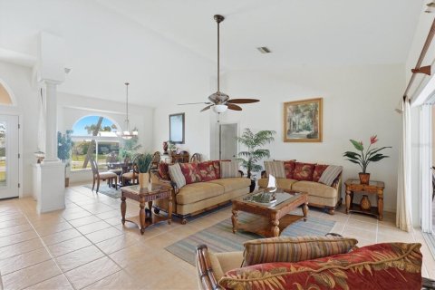 House in Placida, Florida 3 bedrooms, 204.94 sq.m. № 2201422 - photo 14