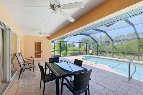 House in Placida, Florida 3 bedrooms, 204.94 sq.m. № 2201422 - photo 13