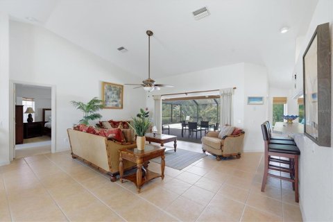 House in Placida, Florida 3 bedrooms, 204.94 sq.m. № 2201422 - photo 10