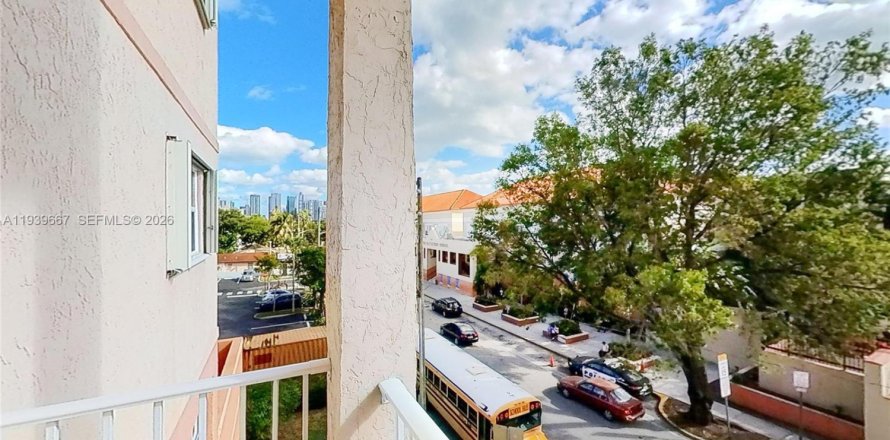 Condo à Miami, Floride, 3 chambres  № 1997020