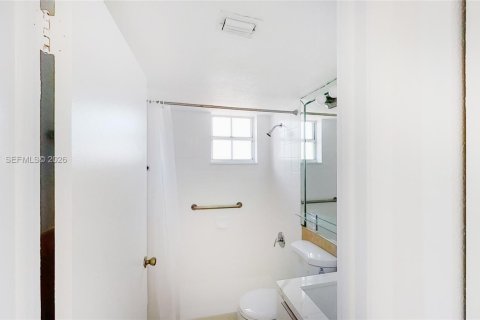 Copropriété à louer à Miami, Floride: 3 chambres, 98.76 m2 № 1997020 - photo 10