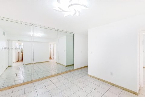 Copropriété à louer à Miami, Floride: 3 chambres, 98.76 m2 № 1997020 - photo 5