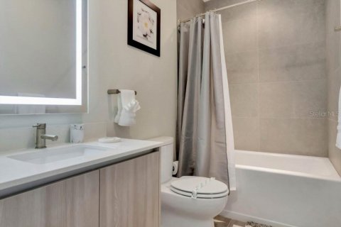 Touwnhouse à vendre à Clermont, Floride: 3 chambres, 172.05 m2 № 1907052 - photo 6
