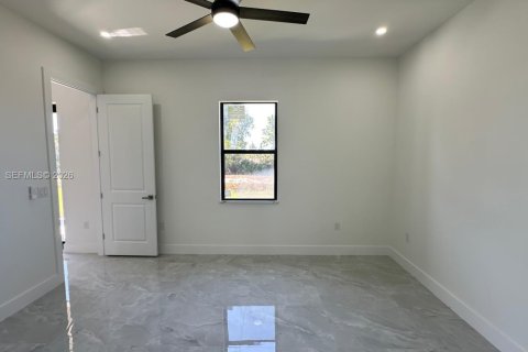 Villa ou maison à vendre à Lehigh Acres, Floride: 3 chambres № 2028814 - photo 18