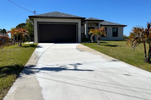 Villa ou maison à vendre à Lehigh Acres, Floride: 3 chambres № 2028814 - photo 1