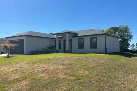 Villa ou maison à vendre à Lehigh Acres, Floride: 3 chambres № 2028814 - photo 4