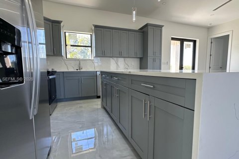 Villa ou maison à vendre à Lehigh Acres, Floride: 3 chambres № 2028814 - photo 13