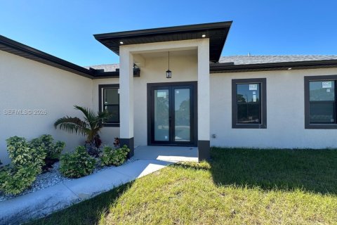 Villa ou maison à vendre à Lehigh Acres, Floride: 3 chambres № 2028814 - photo 2