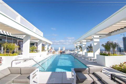 Condo in Saint Petersburg, Florida, 2 bedrooms  № 1793527 - photo 17