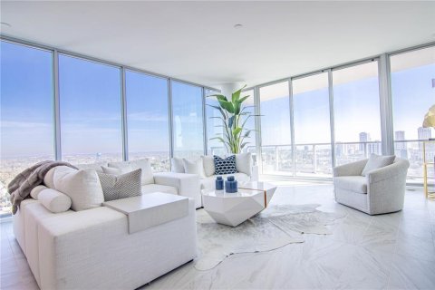 Condo in Saint Petersburg, Florida, 2 bedrooms  № 1793527 - photo 6