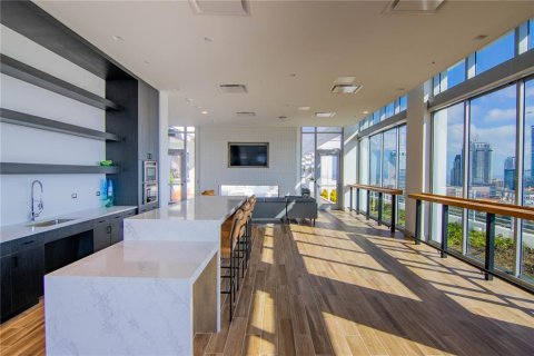Condo in Saint Petersburg, Florida, 2 bedrooms  № 1793527 - photo 16