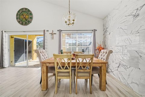Villa ou maison à vendre à Orlando, Floride: 2 chambres, 124.49 m2 № 2416257 - photo 9