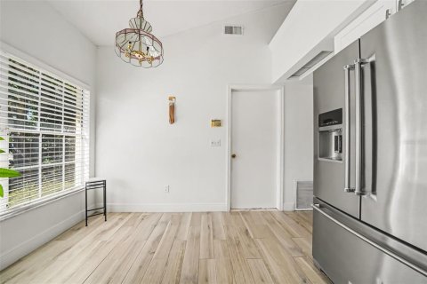 Villa ou maison à vendre à Orlando, Floride: 2 chambres, 124.49 m2 № 2416257 - photo 15