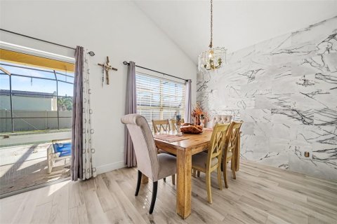 Villa ou maison à vendre à Orlando, Floride: 2 chambres, 124.49 m2 № 2416257 - photo 10